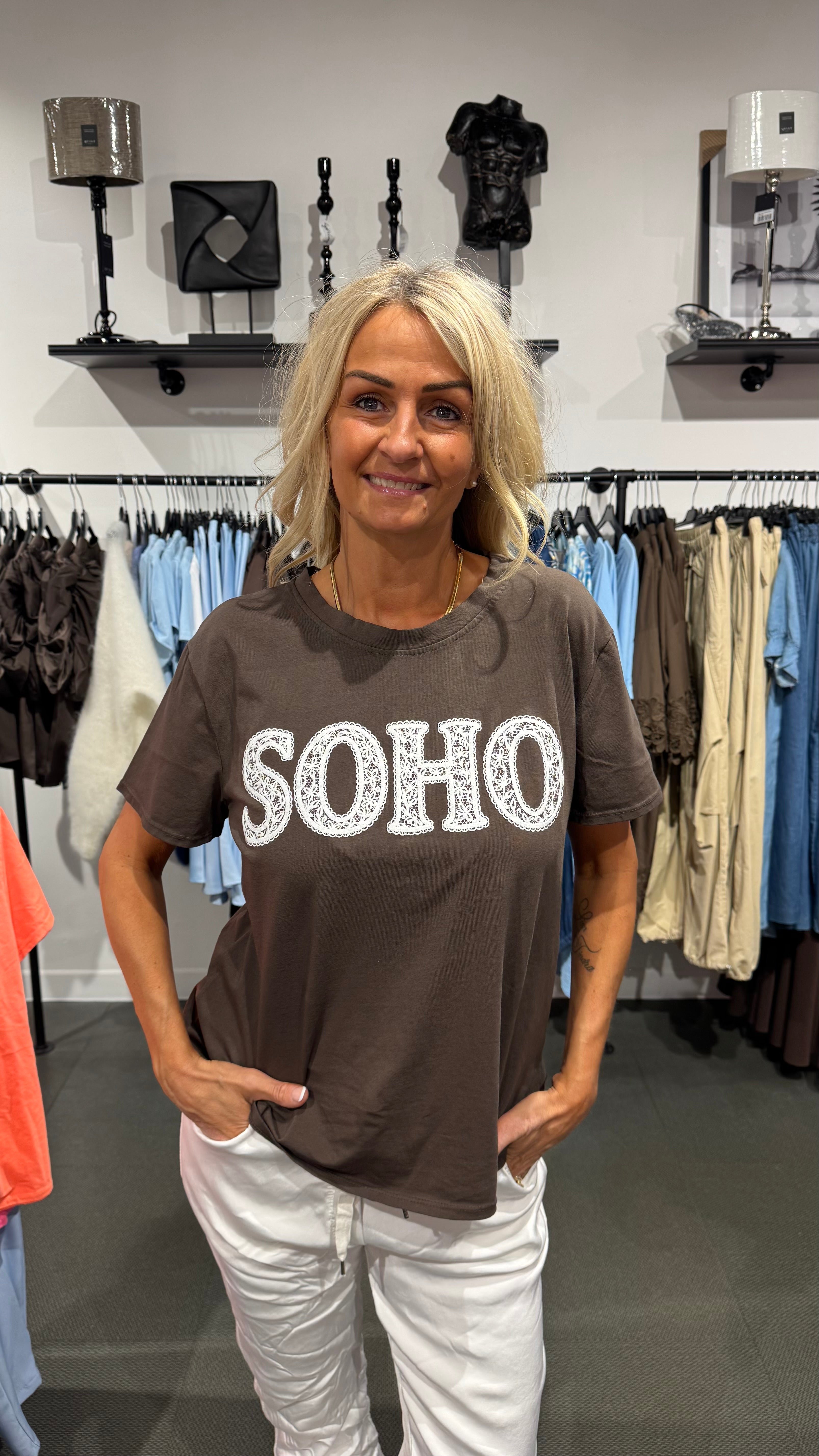 Soho t-shirt spets - brun