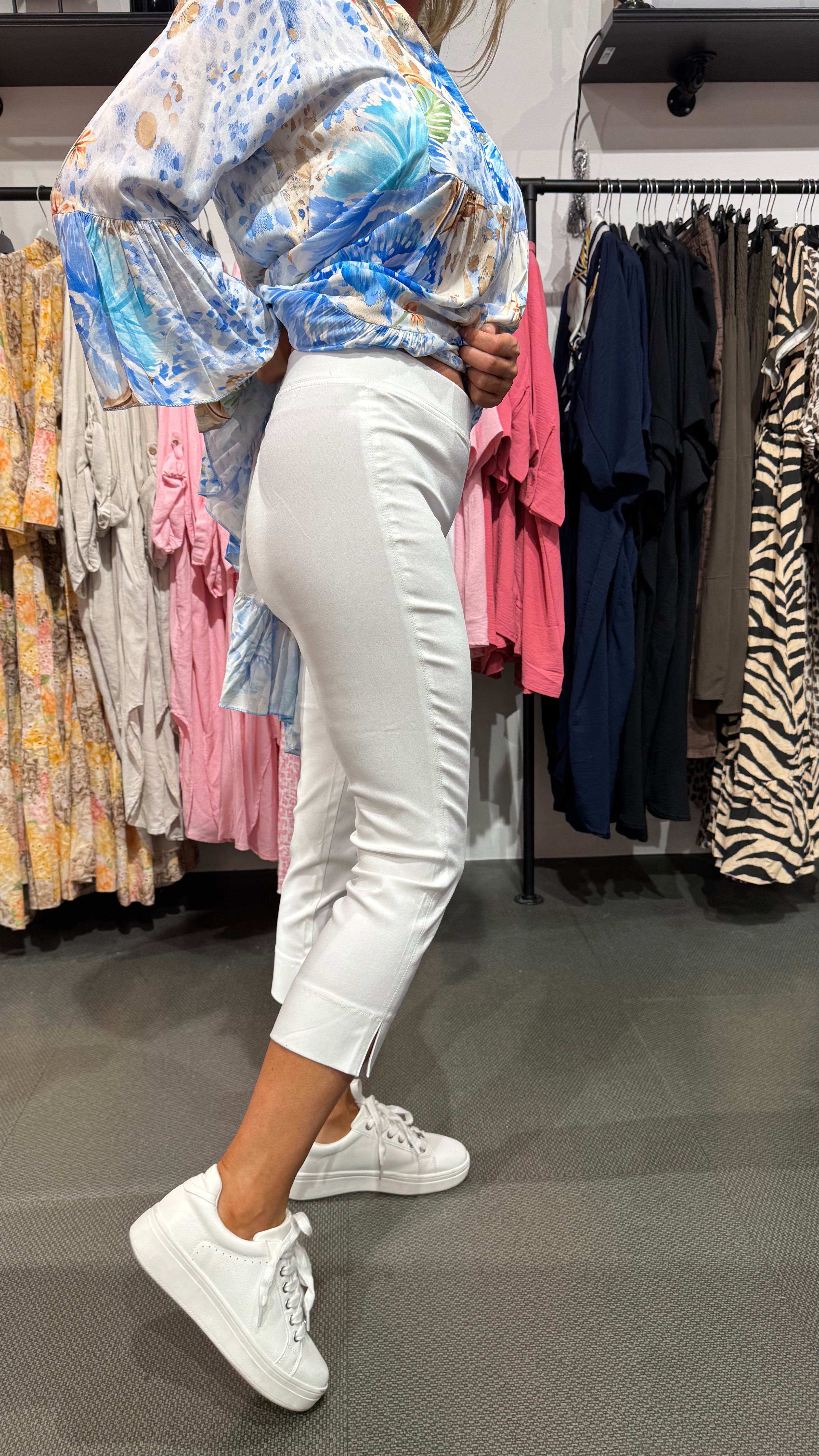 Lilly Capri Pants - vit
