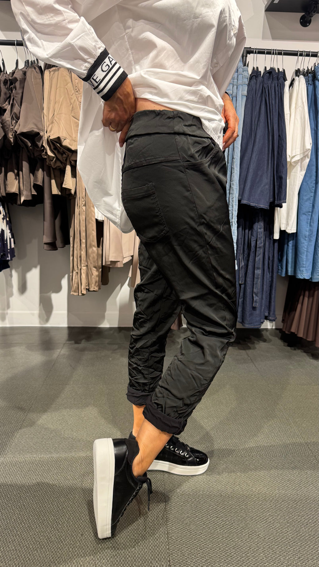 Glossy pant Ilma - black