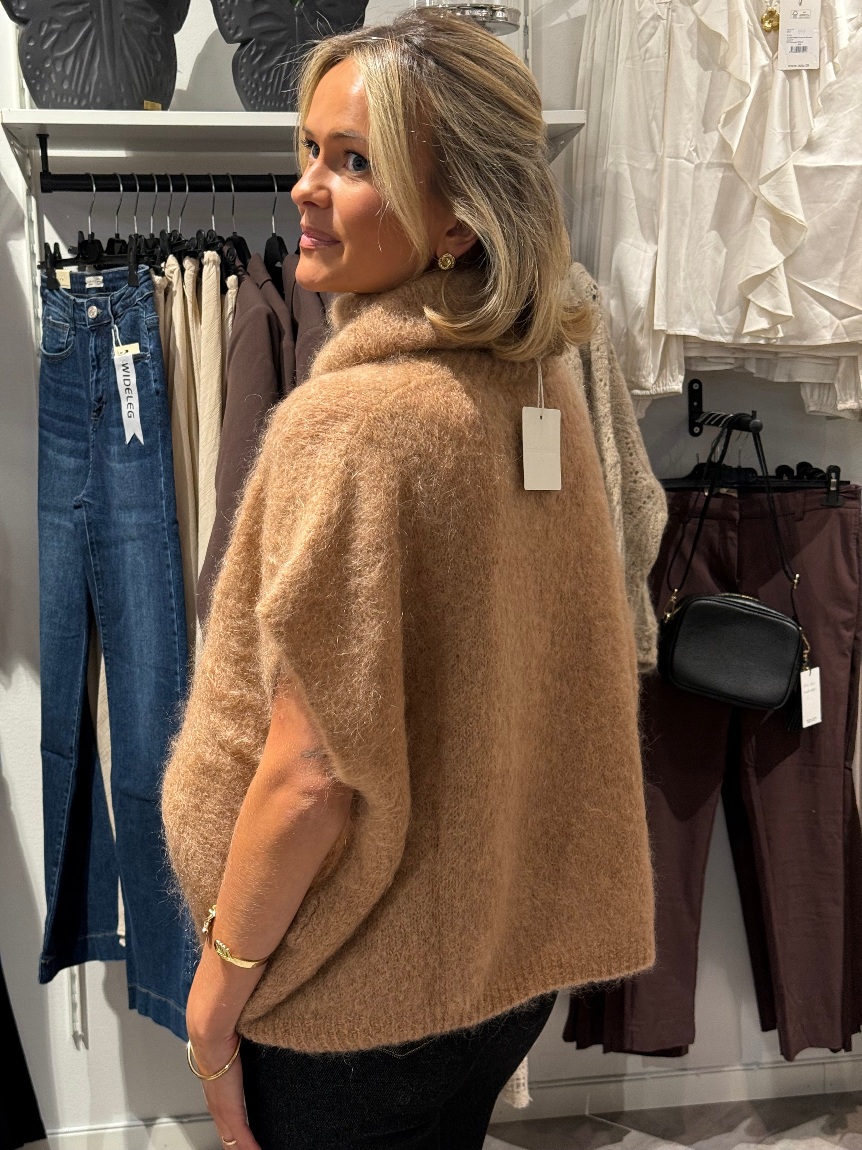 MOHAIR POLO-camel
