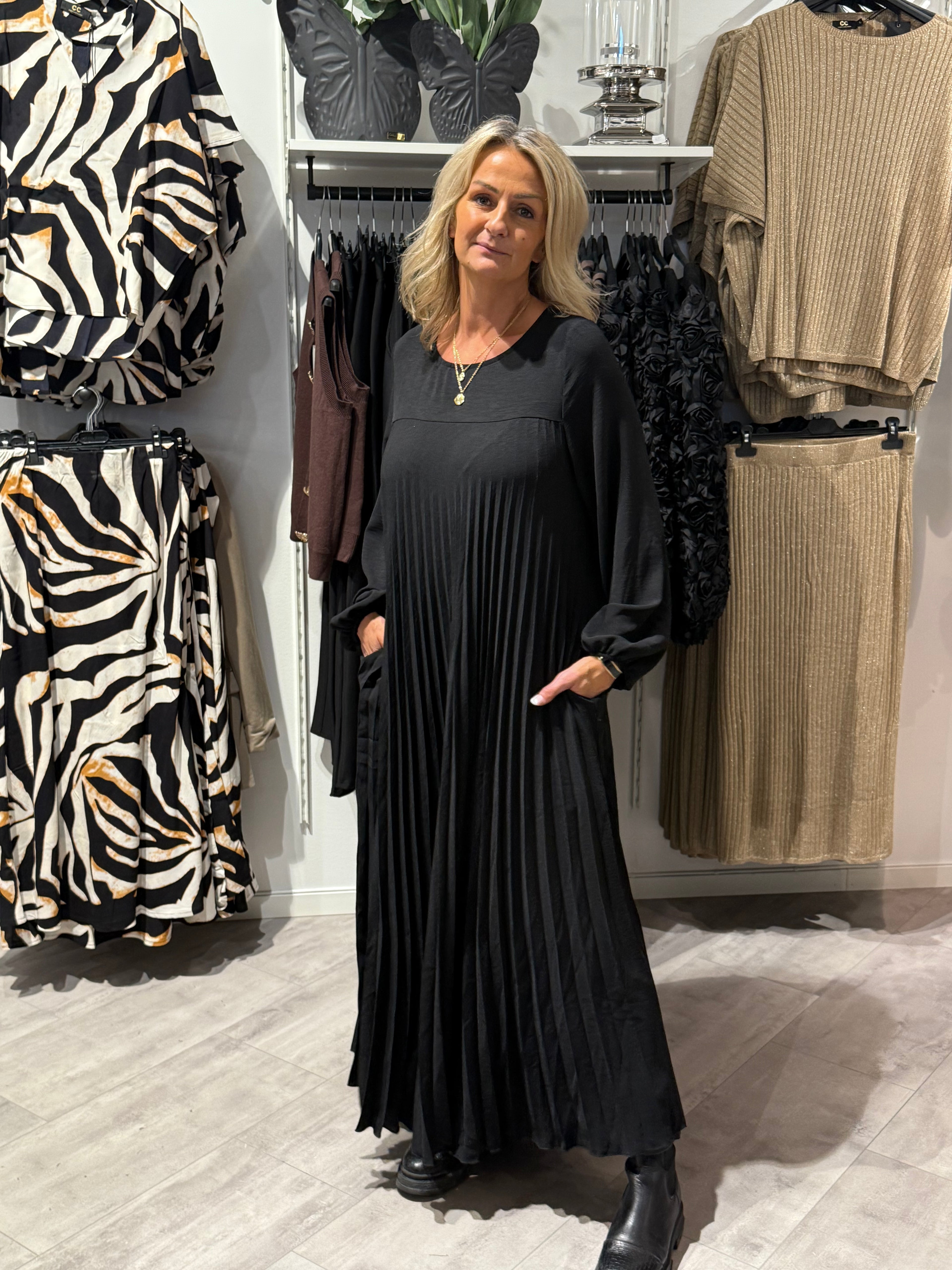 Majo maxi dress black