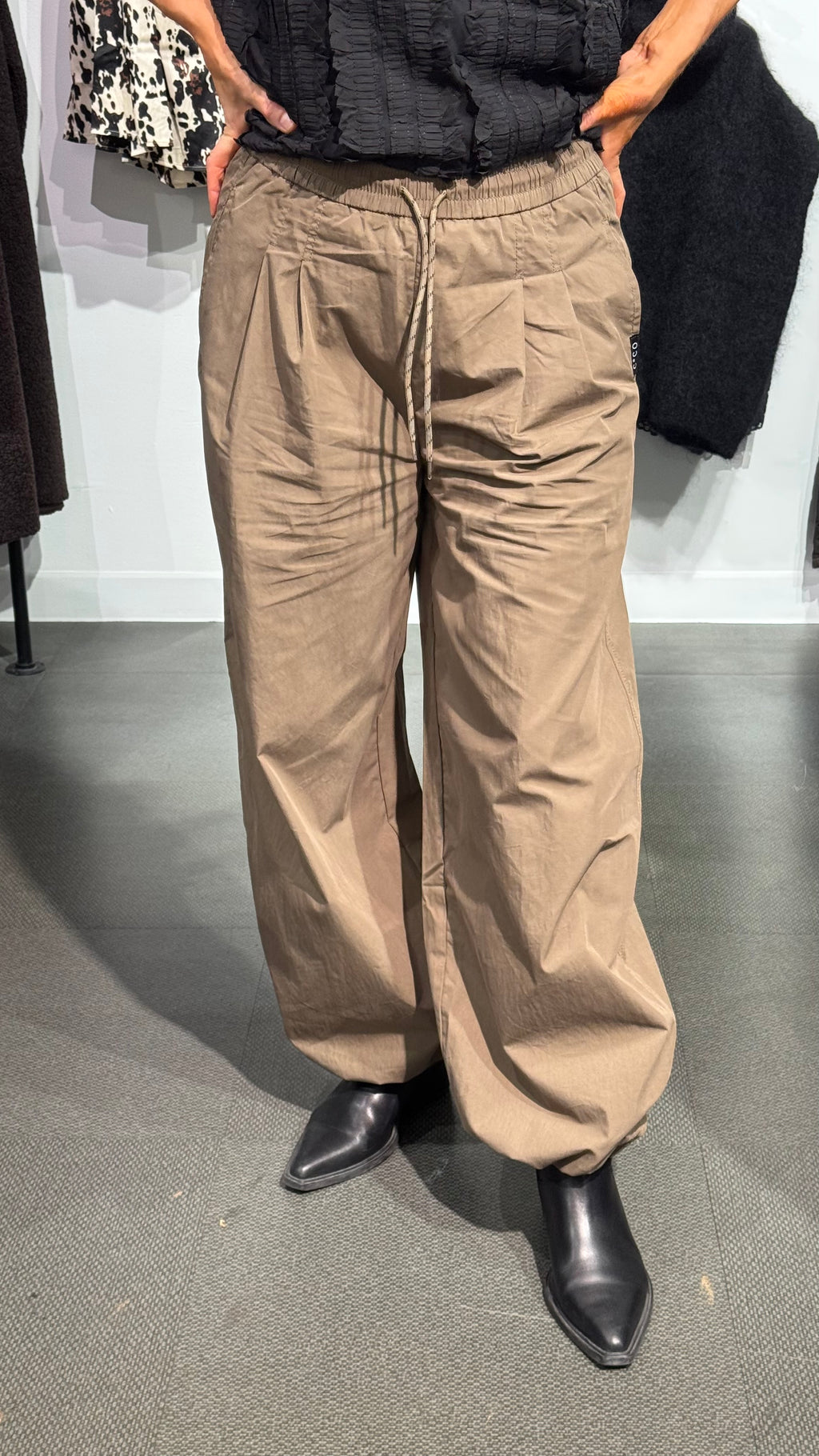 CCAlina pull-on pant
