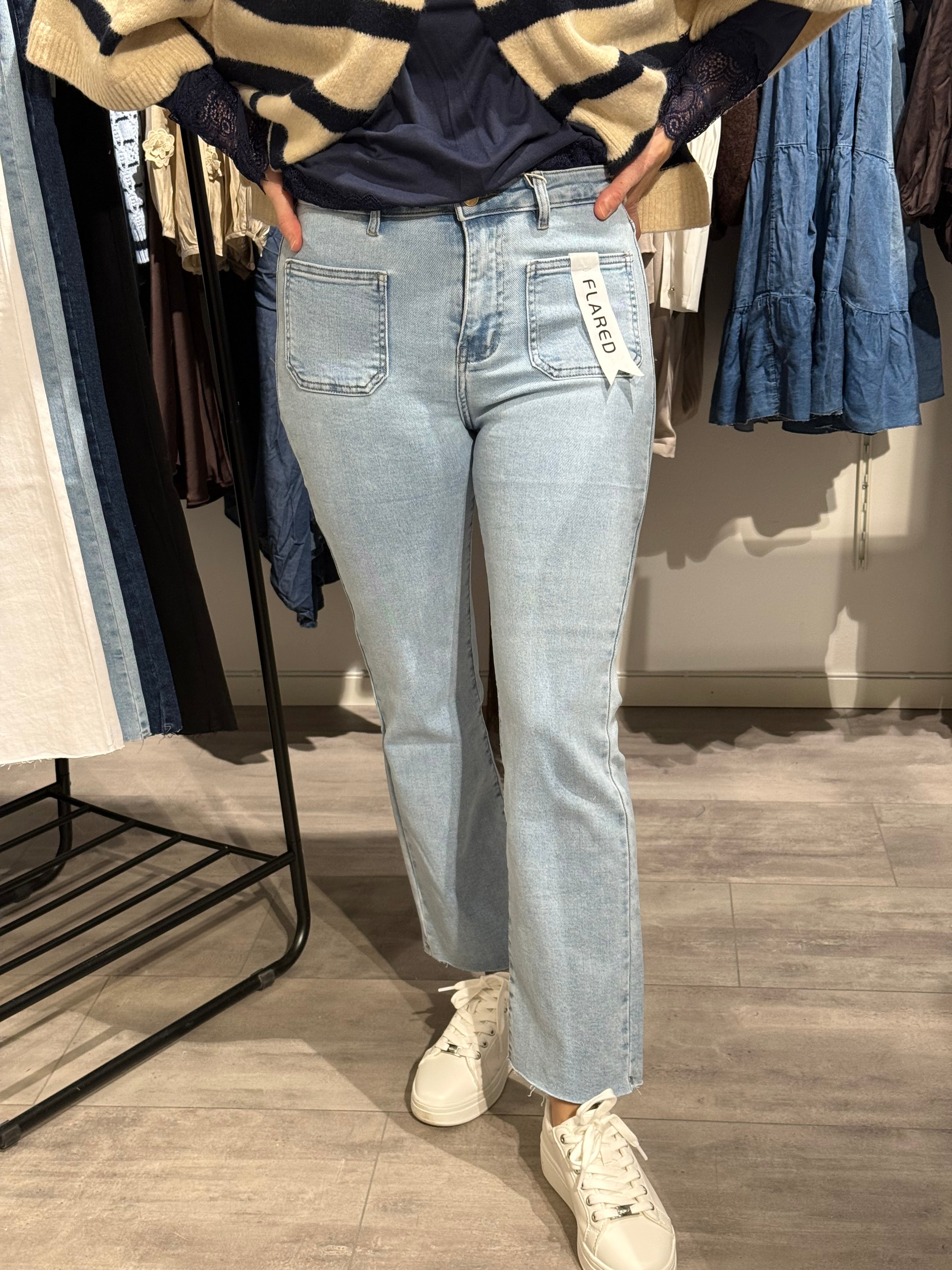 Flare jeans pocket - ljusblå
