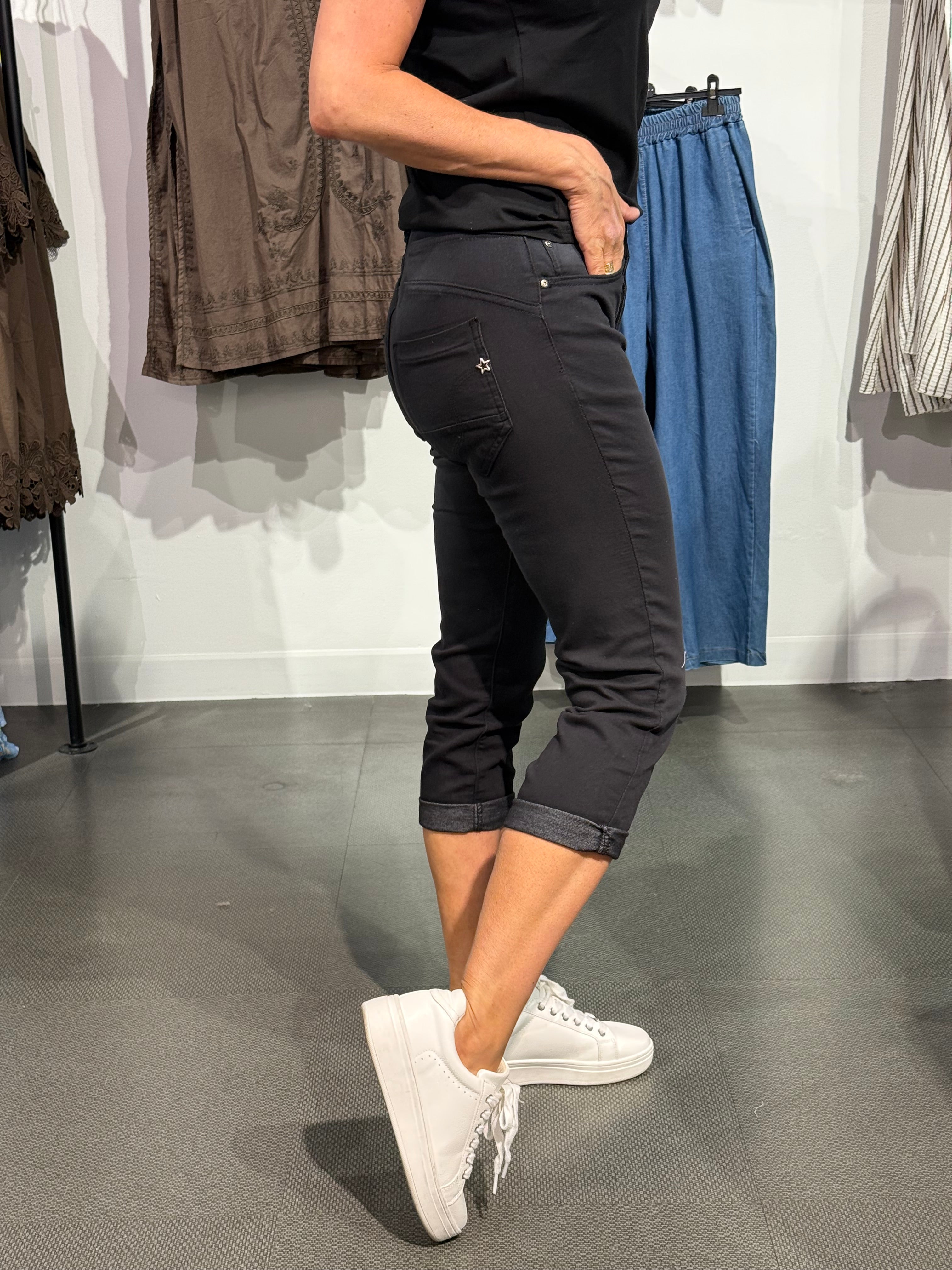 Capri jeans- svart
