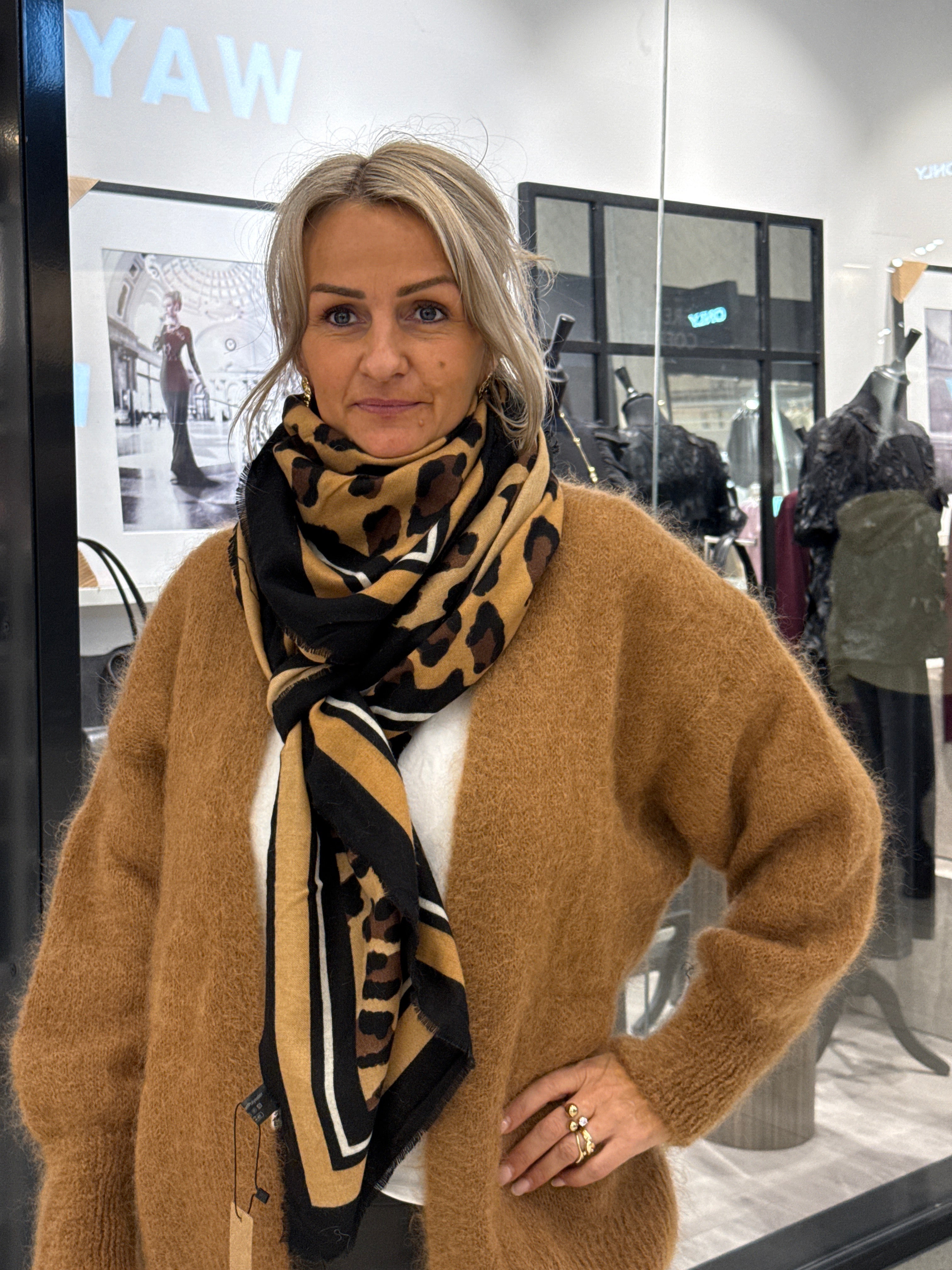 Leopard sjal kamel