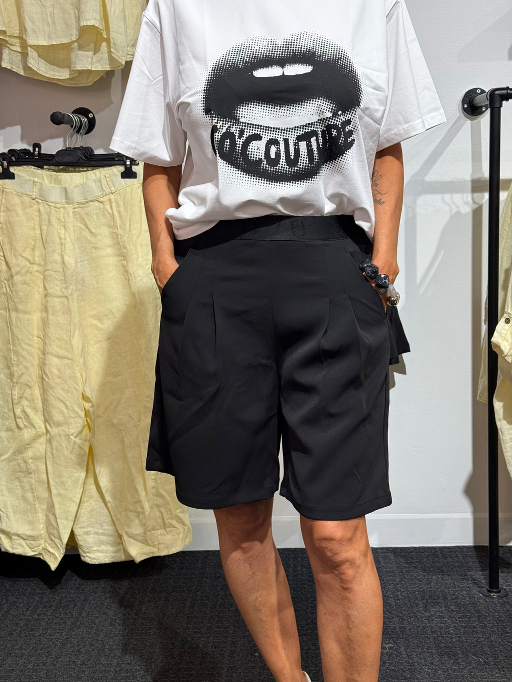 LouisaGO shorts black
