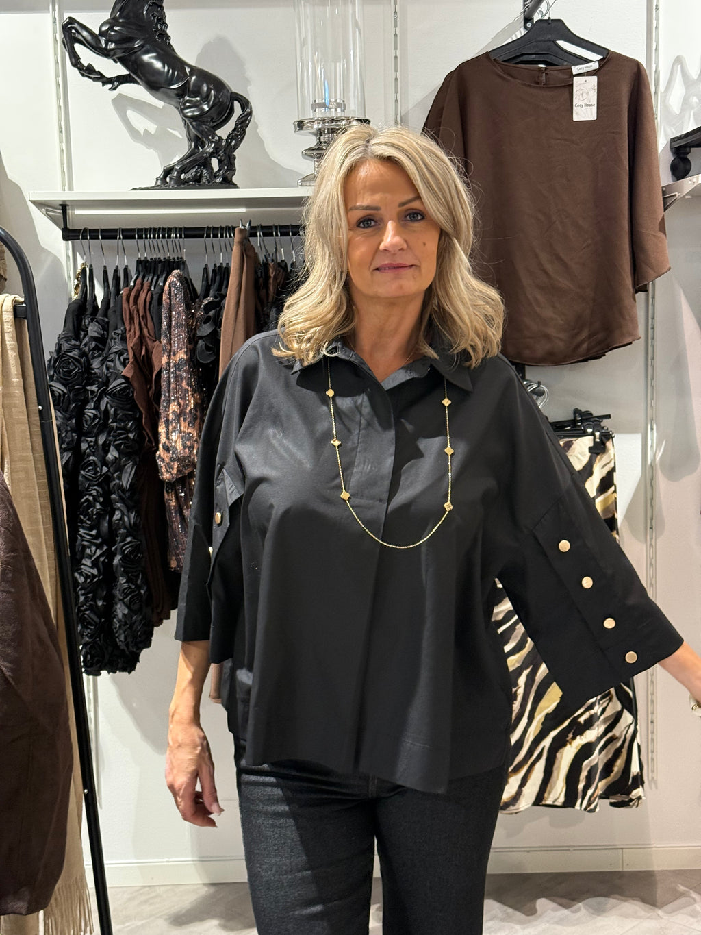 Klara shirt black