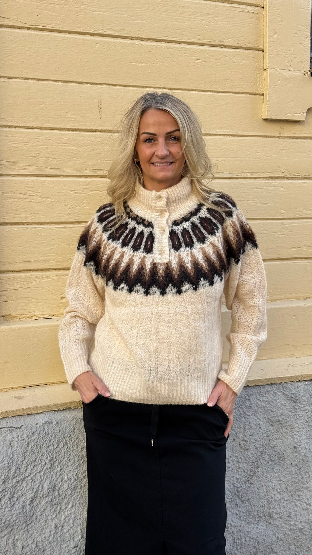 Yasdomina knit