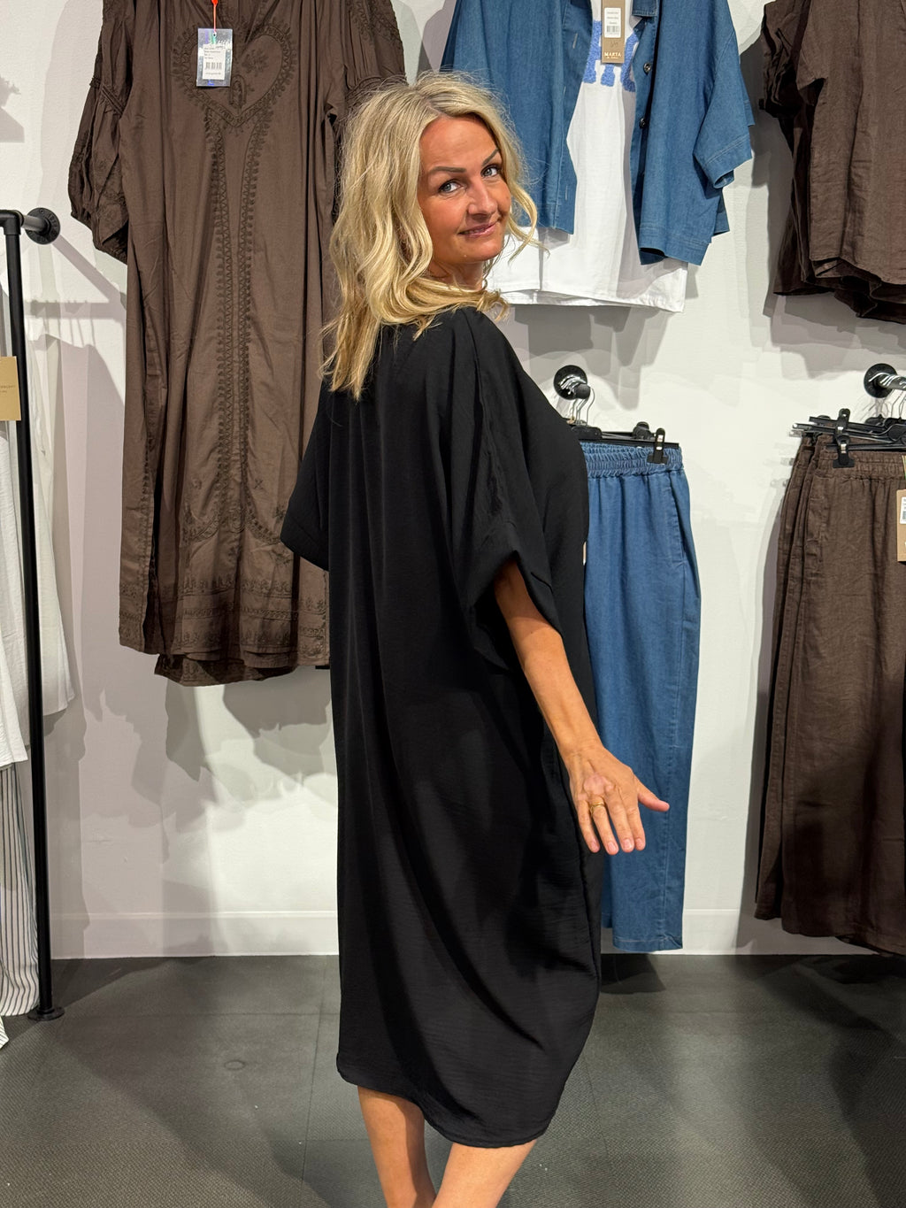 Minna tunika- svart