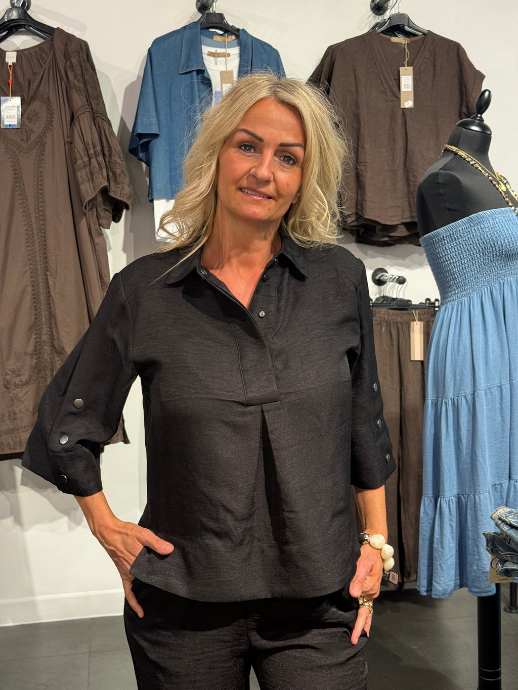 CHARISSA topp svart