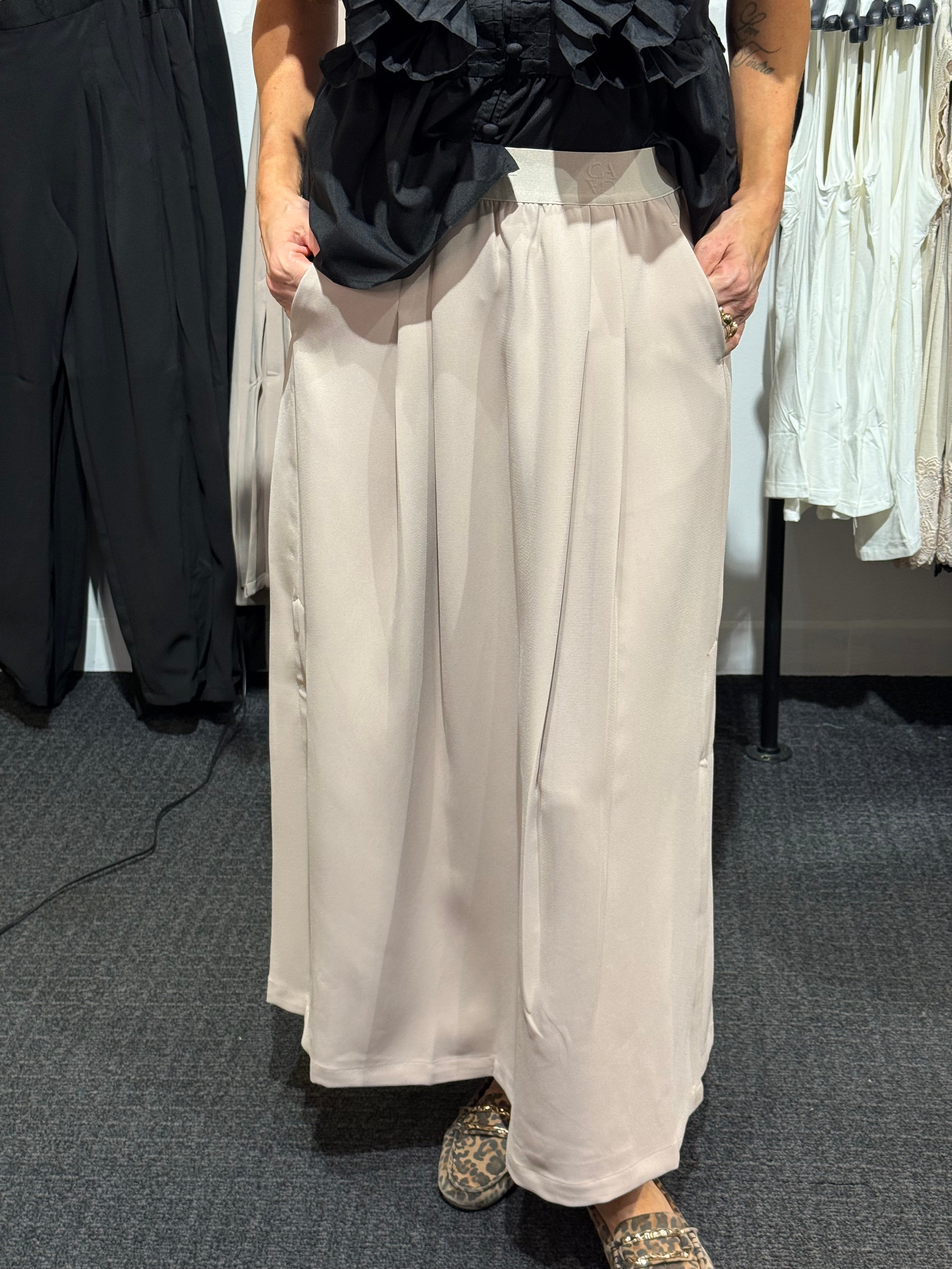 ZelinaGO Atalie skirt- sand