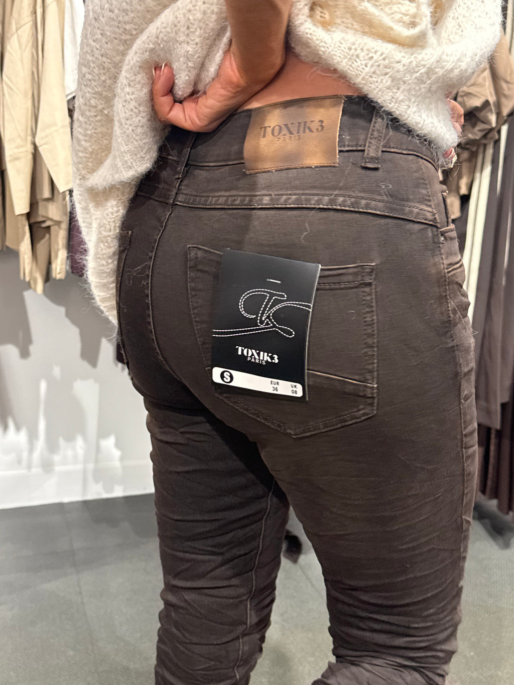 Mirakeljeans knappar- brun