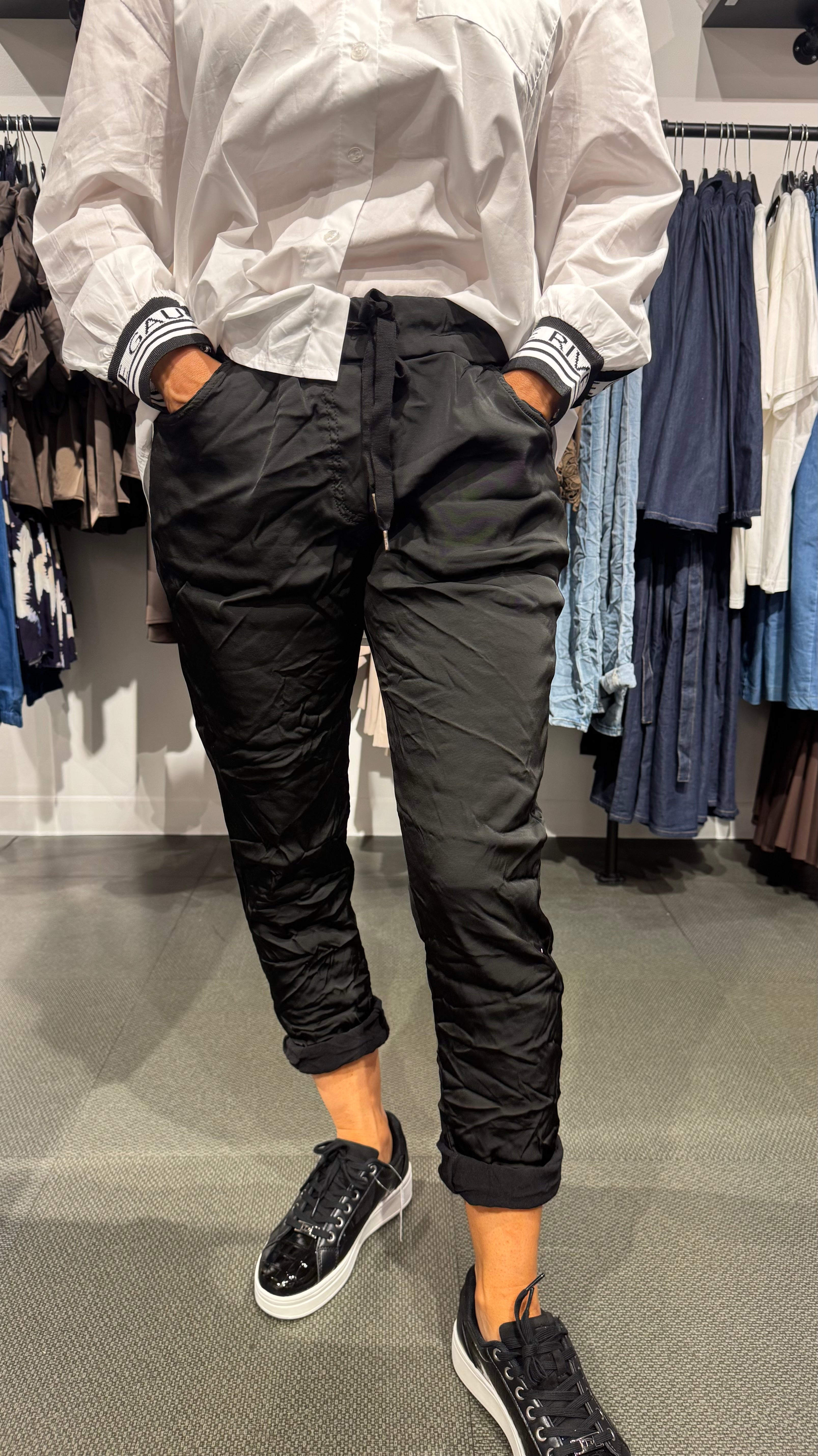 Glossy pant Ilma - black