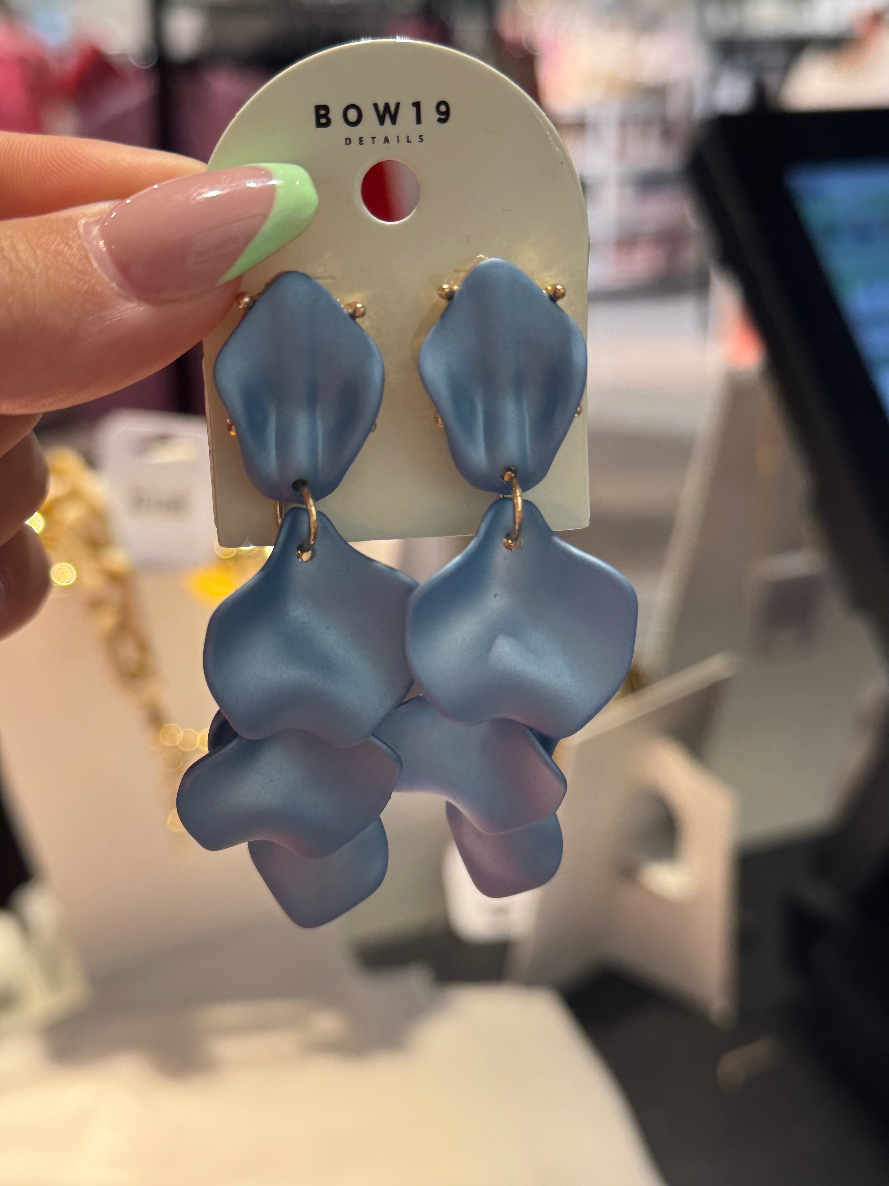 Leaf earrings denim blue