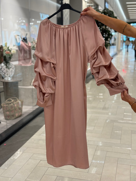 Raya klänning rosa