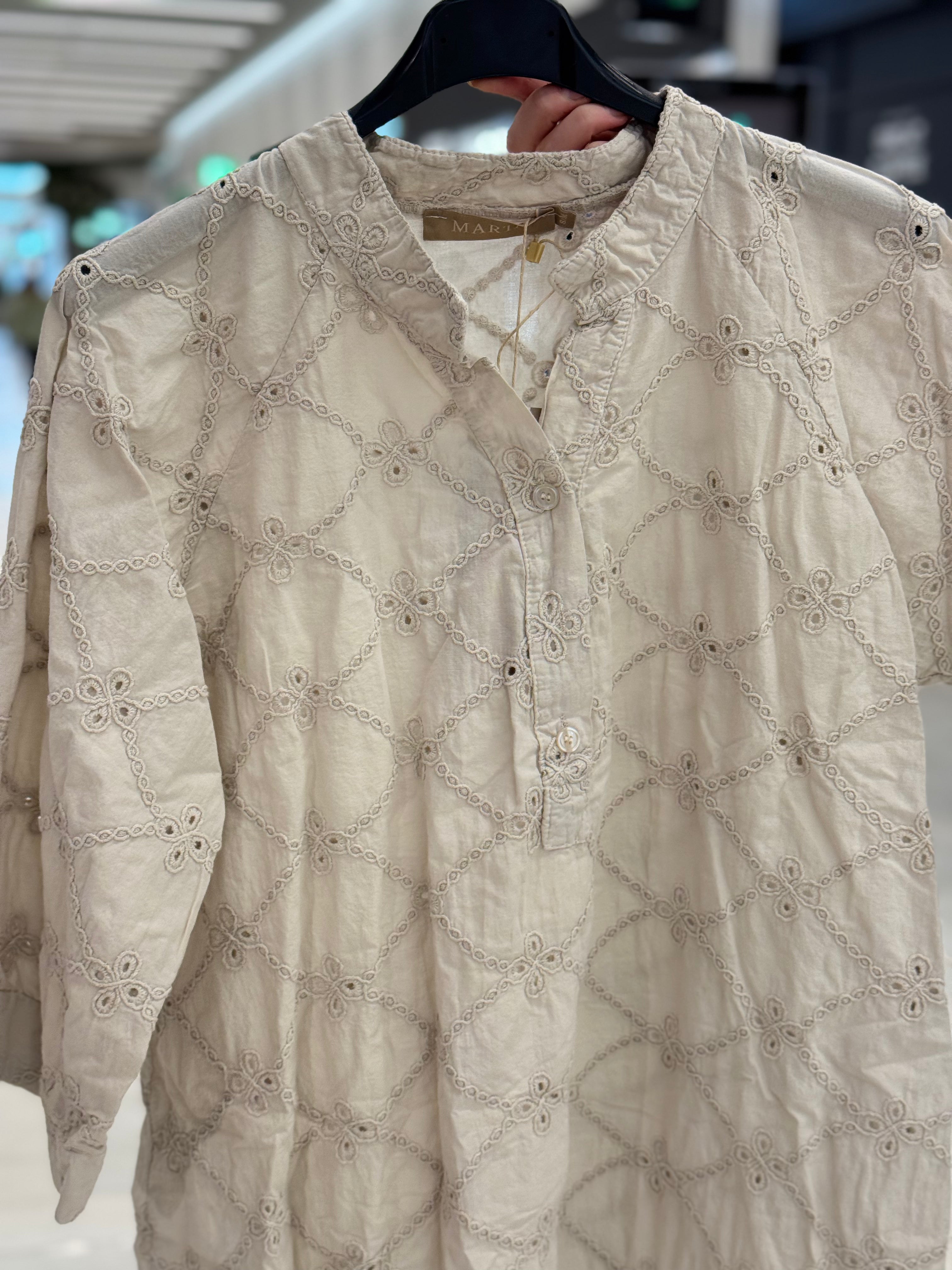 Annica broderad tunika beige