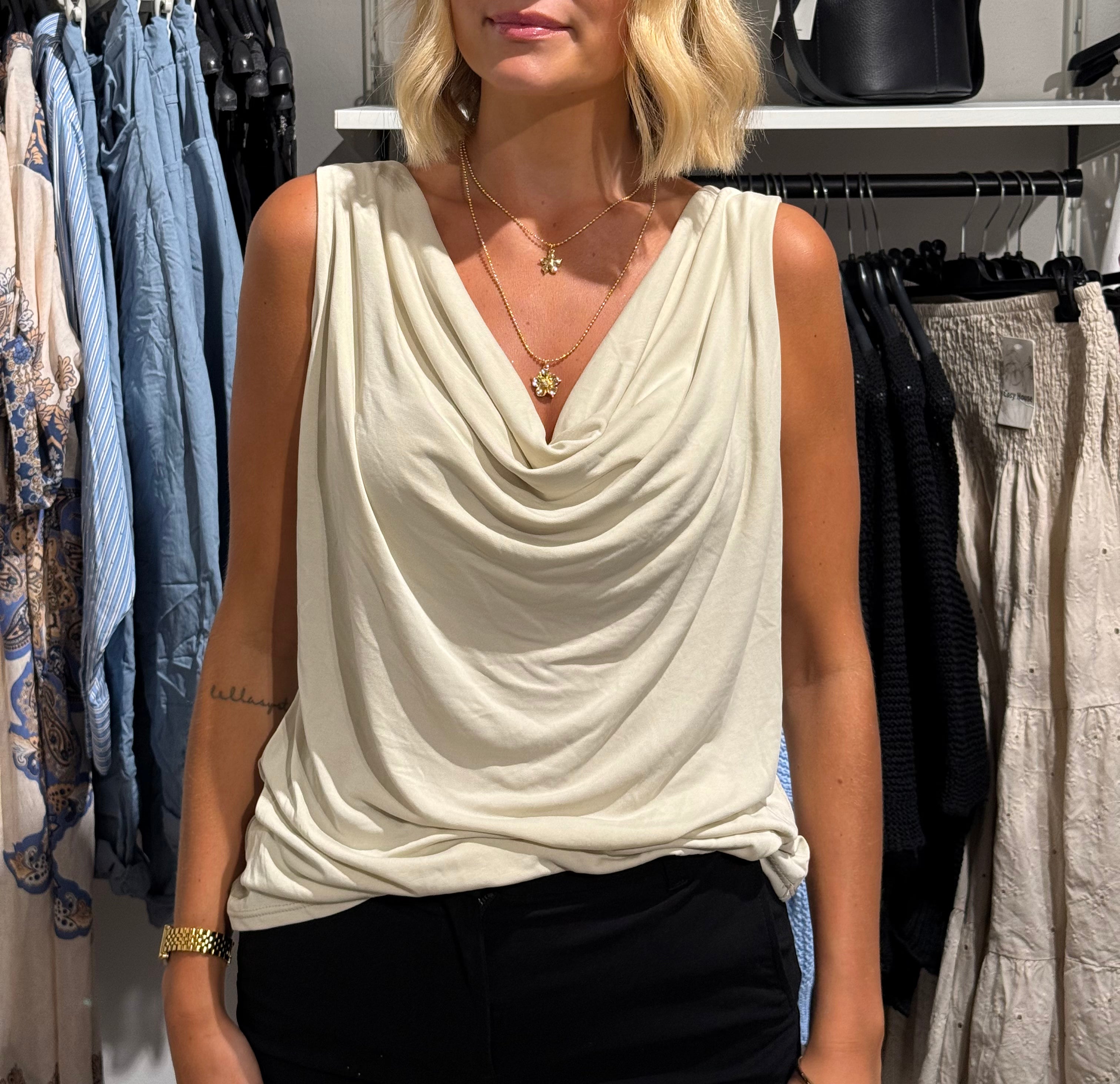 Draperat linne beige