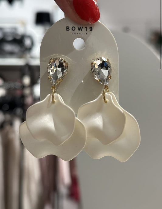 Leaf earrings pearl, stone small