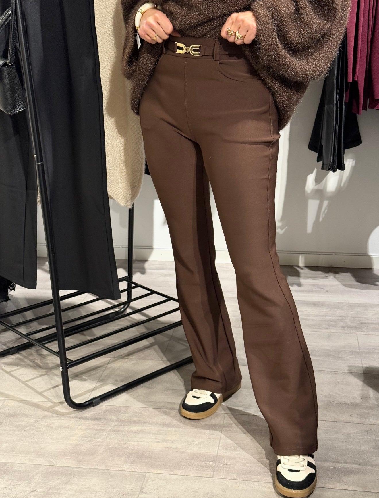 Mjukis kostymbyxa bootcut skärp Brun