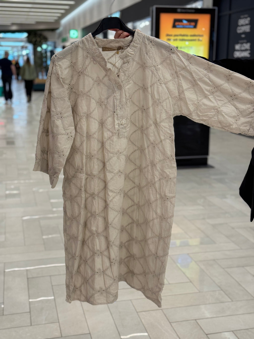 Annica broderad tunika beige