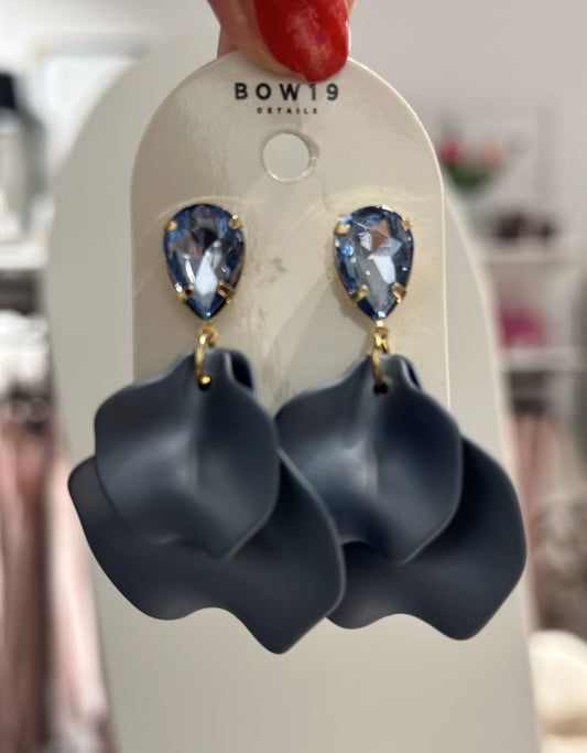 Leaf earrings pearl blue, stone small