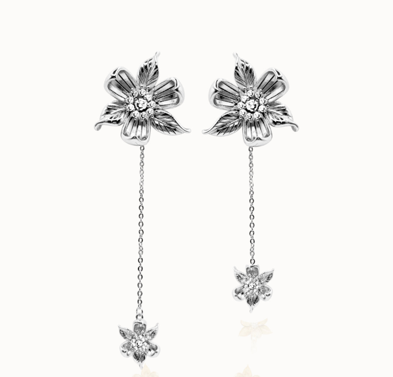 Sakura hanging earring - silver