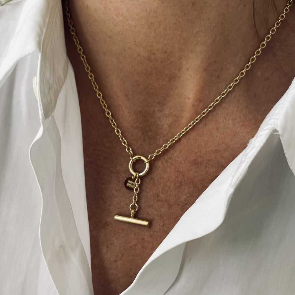 ALEXA T-BAR NECKLACE GOLD