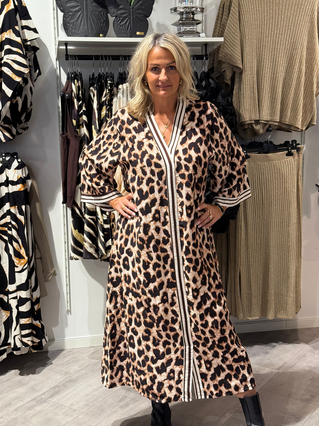 Stefania dress - Leo