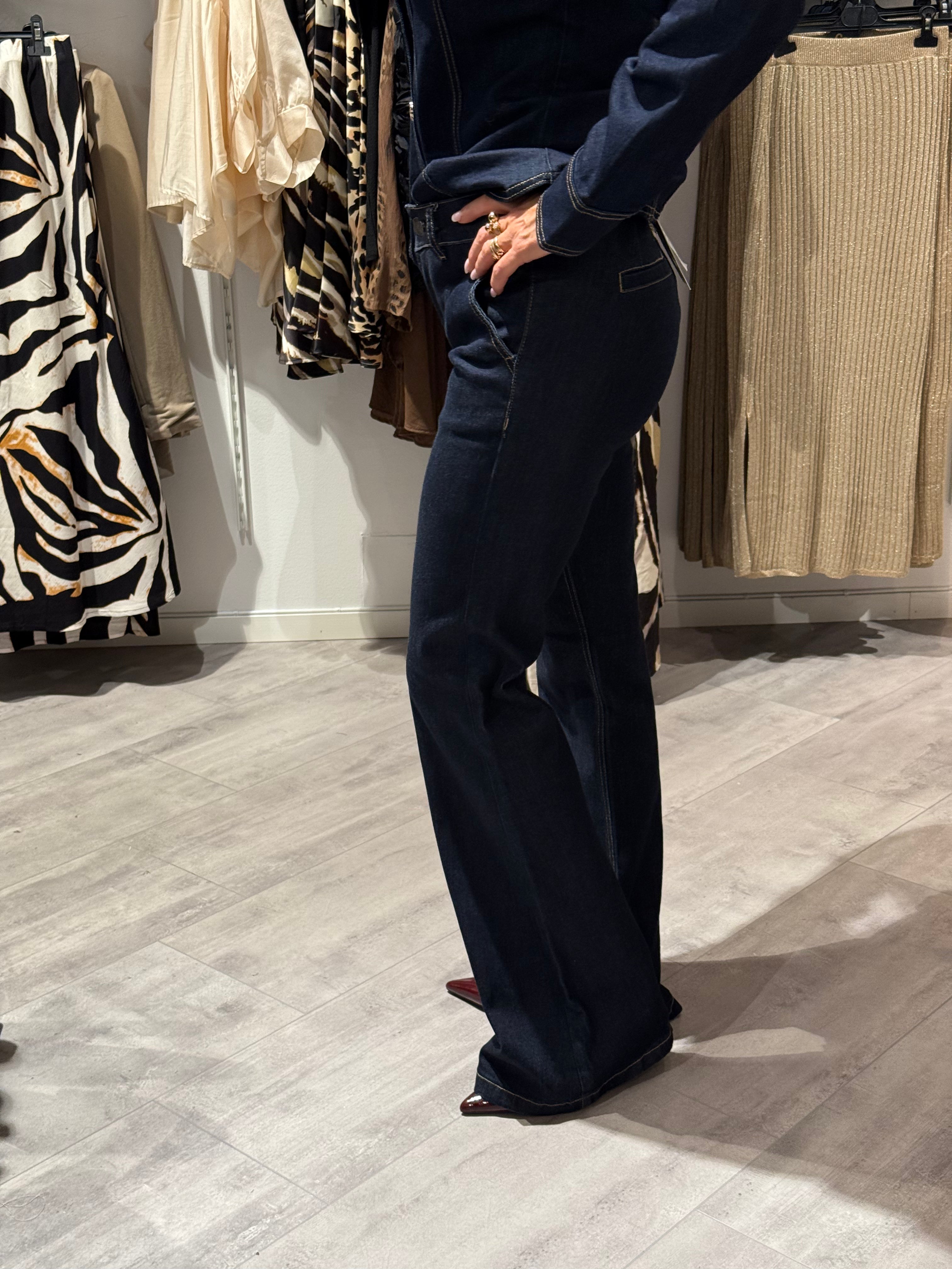 CUalicent Ami Flare Jeans