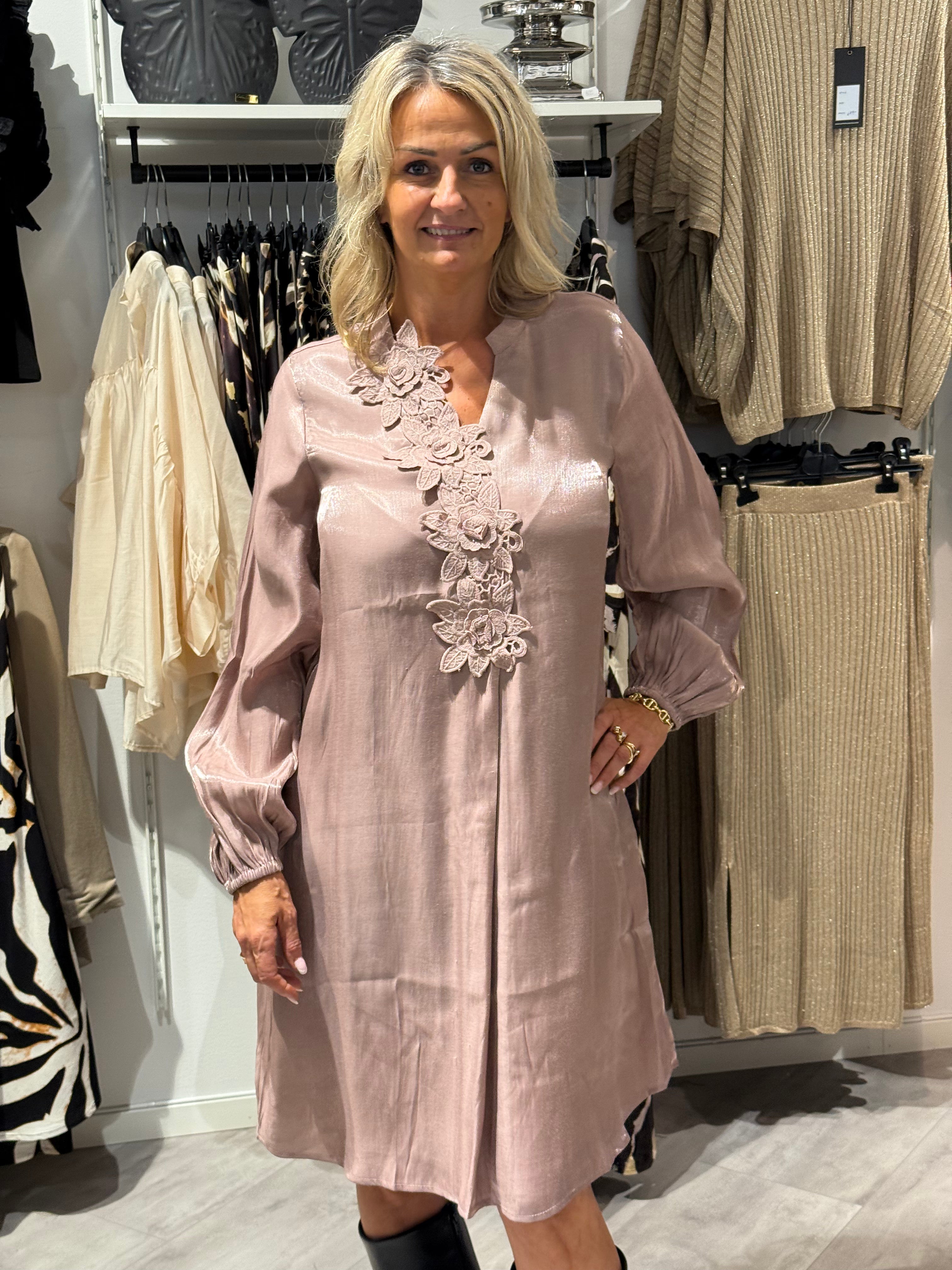 CUfiola Dress - Rose