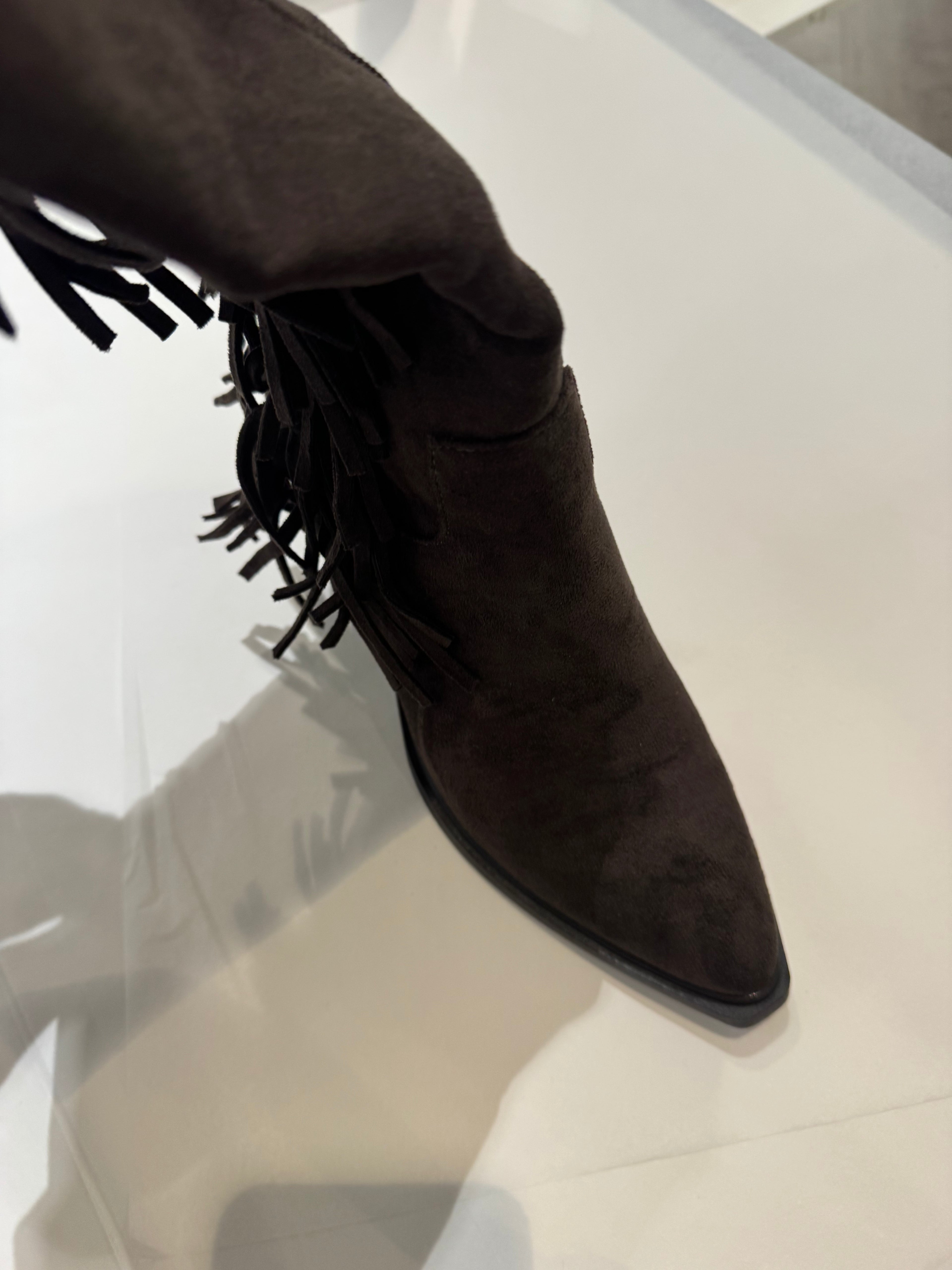 Fringe boots - brown "suede"