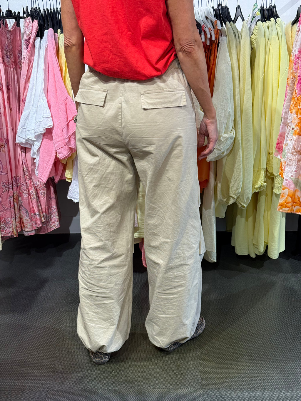 Carrie cargo pants- beige