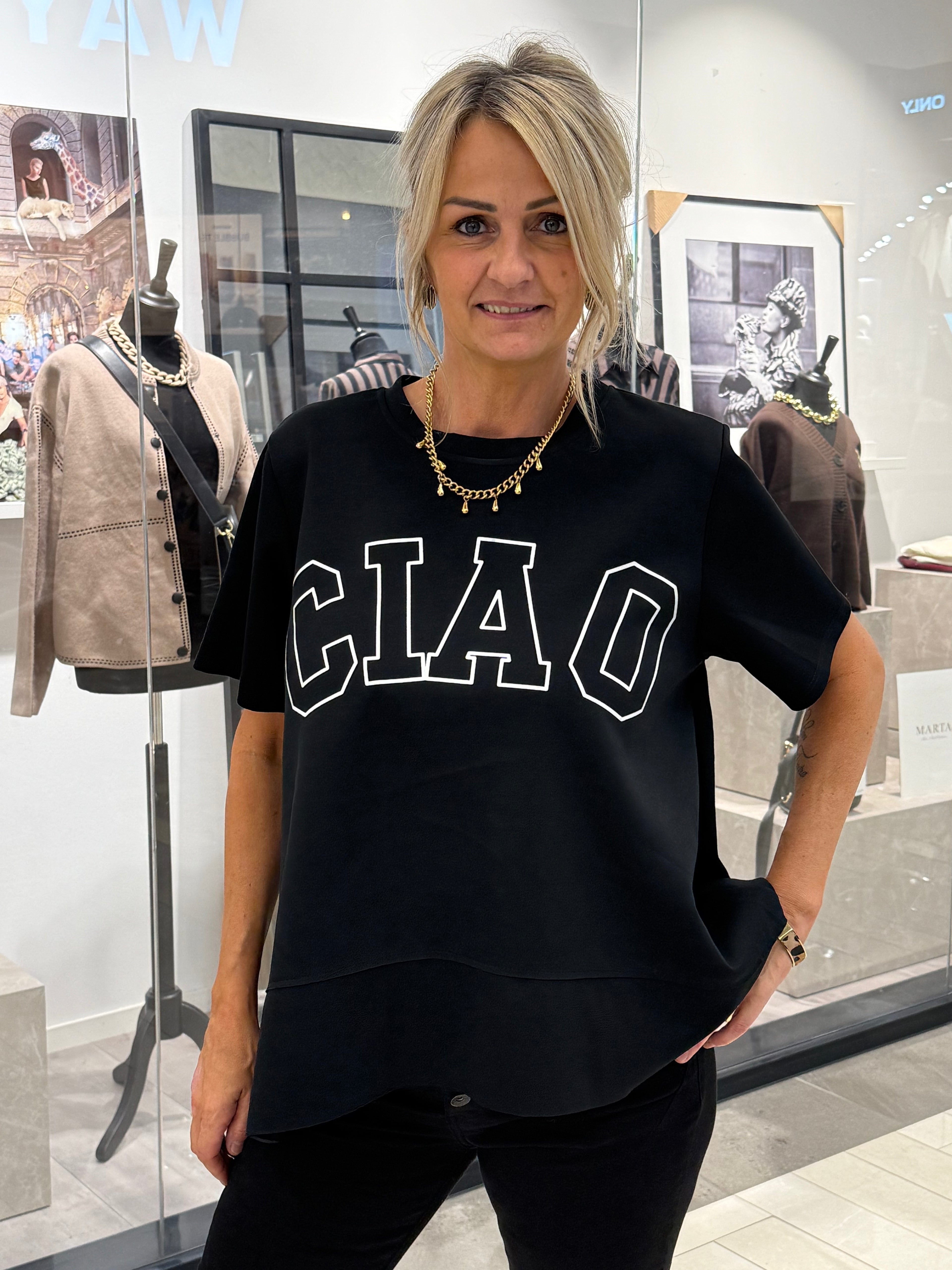 CIAO- T-shirt svart