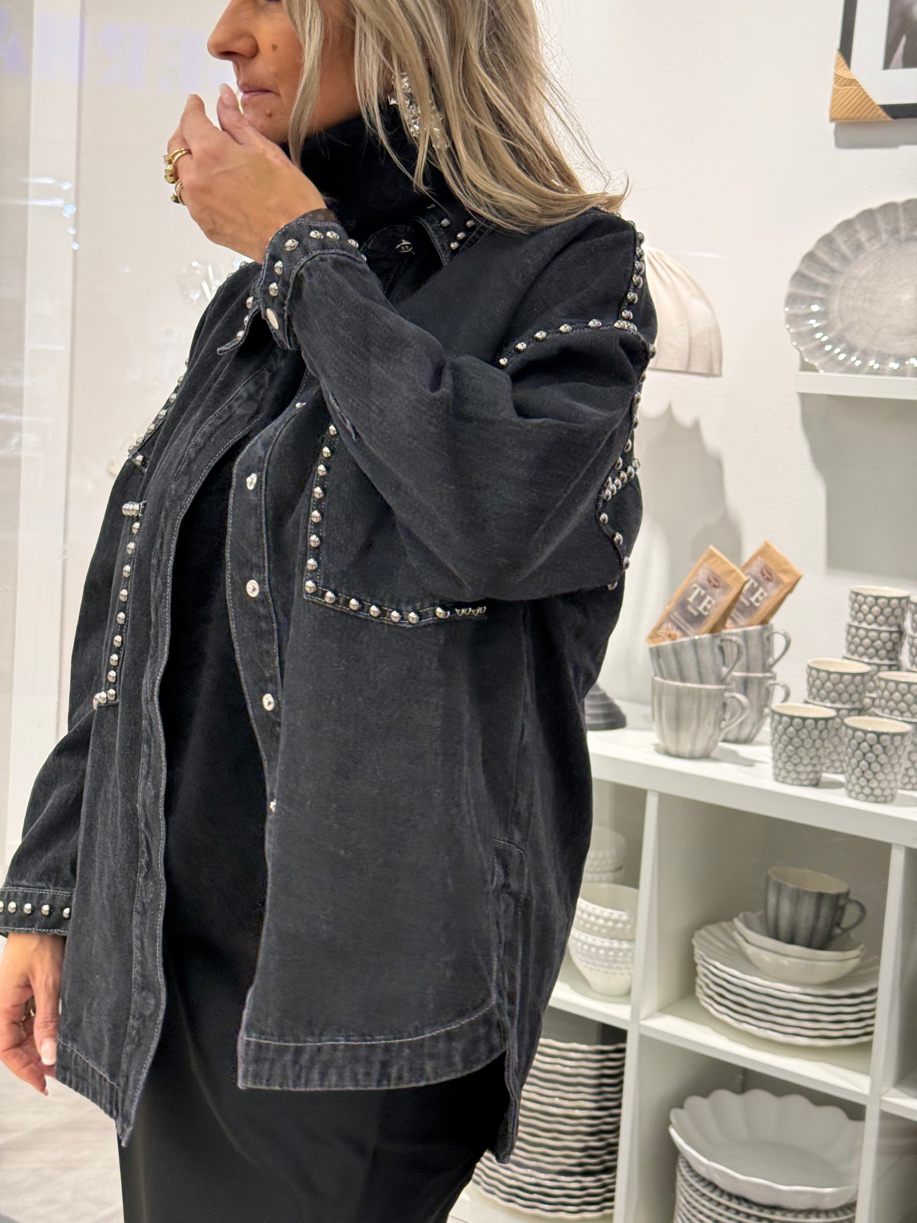 Jeans skjorta nitar