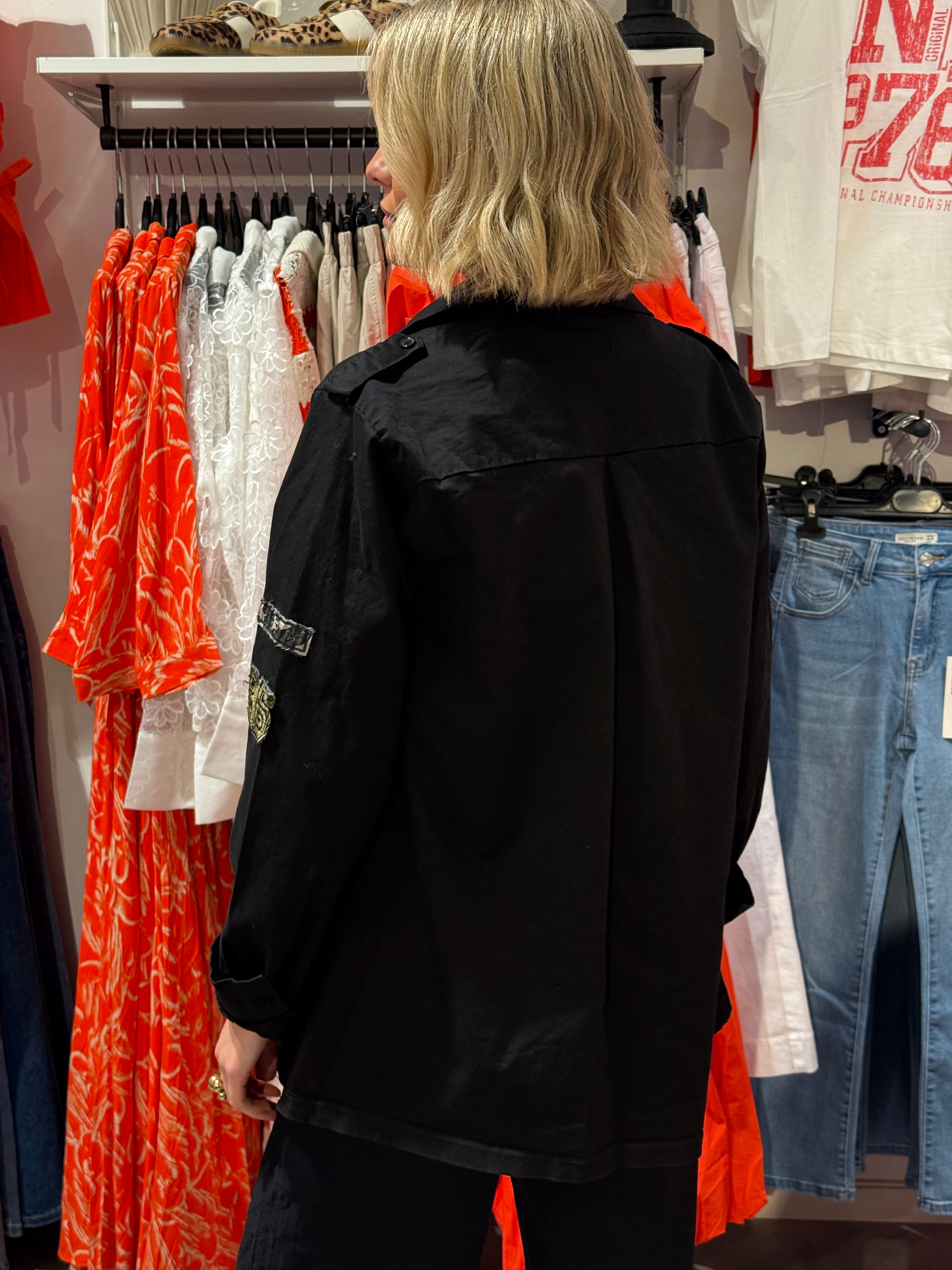 Army jacket svart
