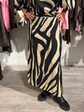 TATUM SKIRT DESERT SAND/BLACK