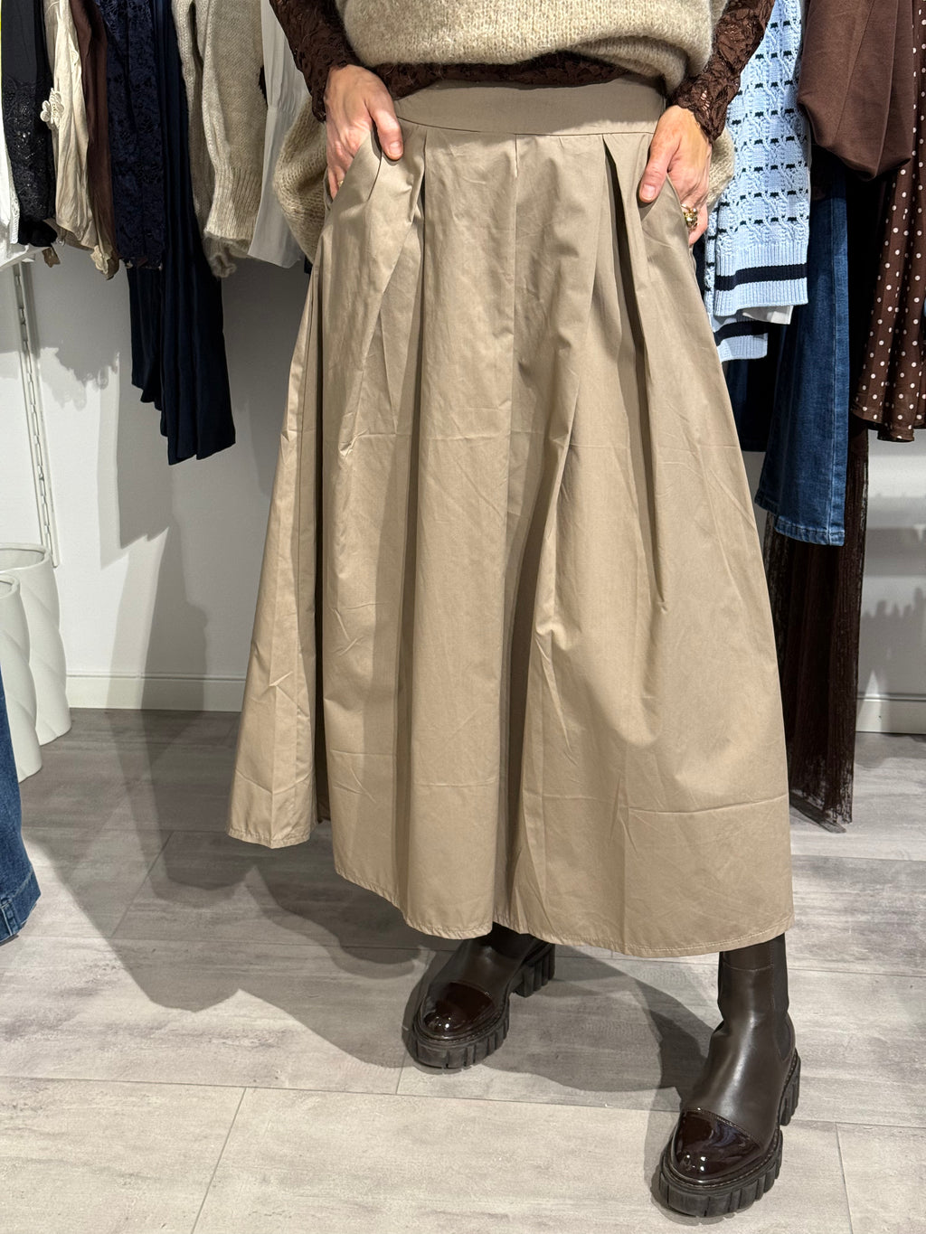 Ballongkjol med fickor Taupe