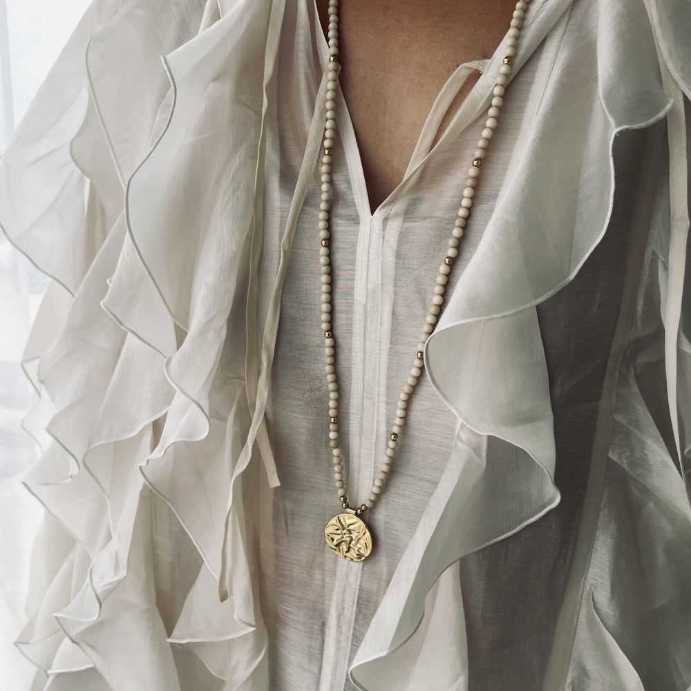 KARMA NECKLACE IVORY/GOLD