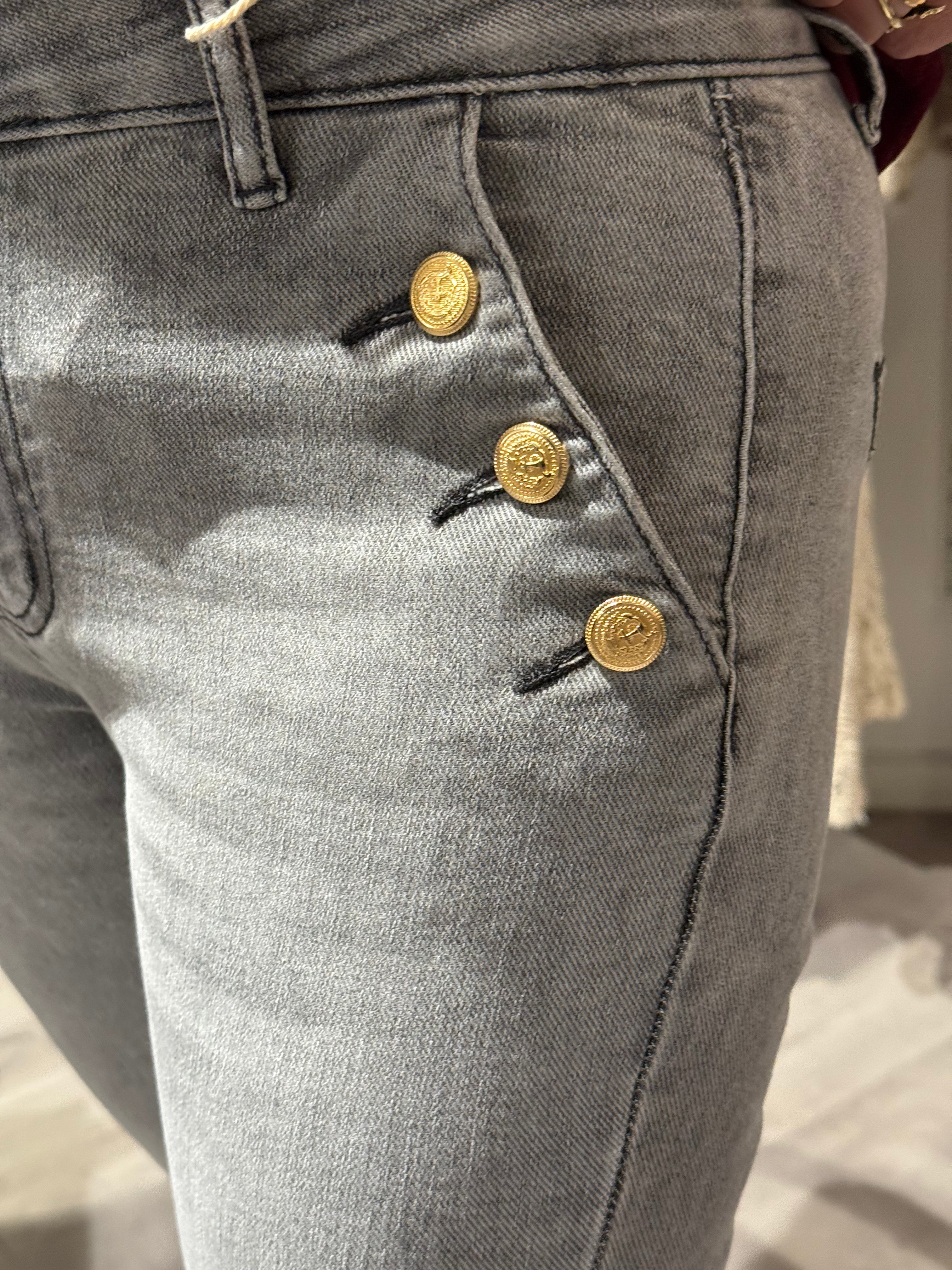 Flared jeans med guldknappar grå