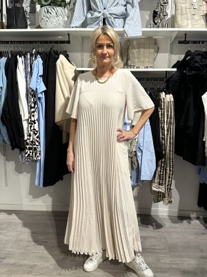 Majo klänning beige 