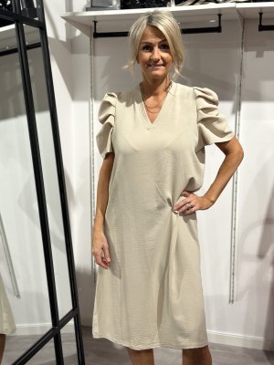 Rak puffärms klänning beige 